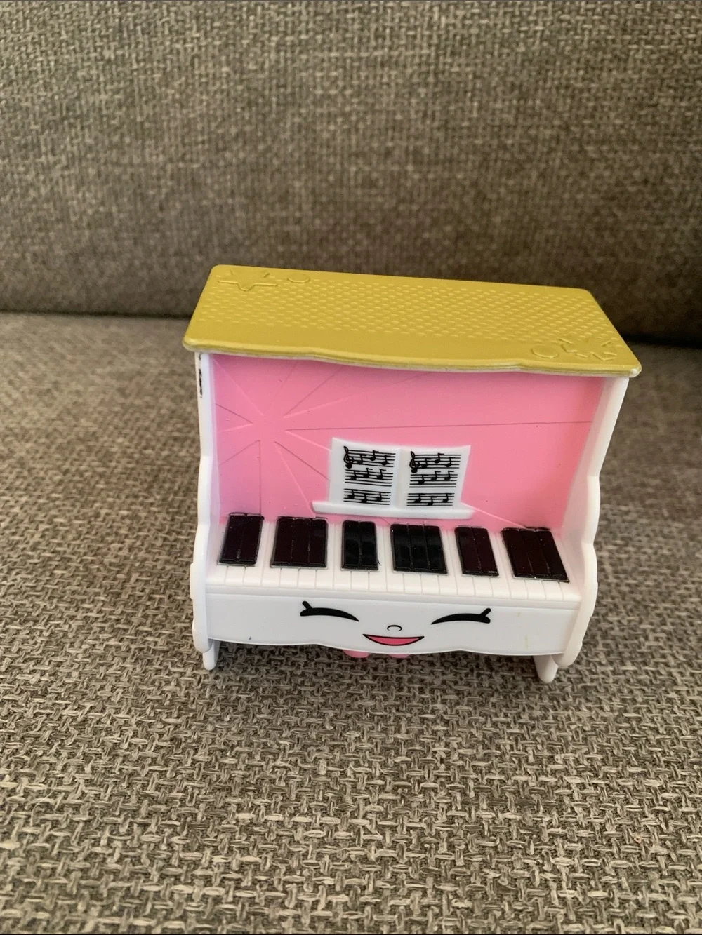 Shopkins Playset Accessories and Figures